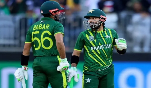 न्यूजीलैंड को सात विकेट से हराकर पाकिस्तान फाइनल में